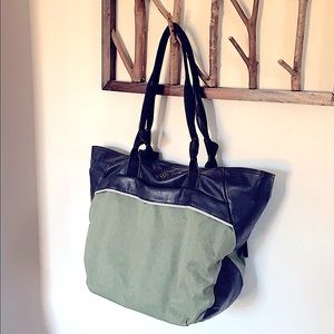 Lululemon gym bag